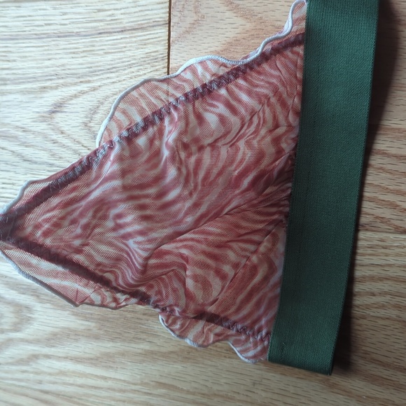 Love Stories. 'Reggipetto' Zebra Print Tulle Bralette. *** See Pics for Sizing. - Picture 6 of 9